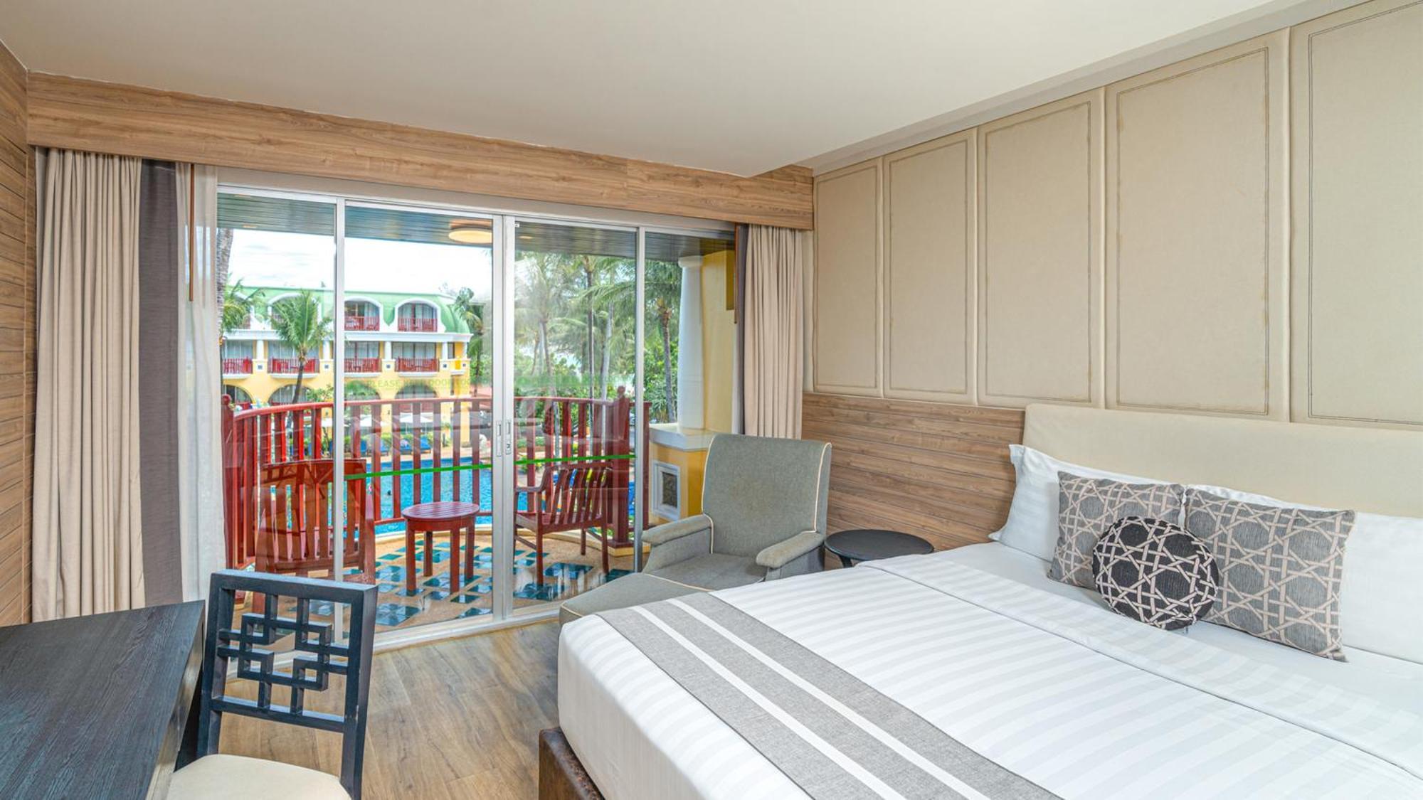 Phuket Graceland Resort And Spa Patong Esterno foto Deluxe Pool Access