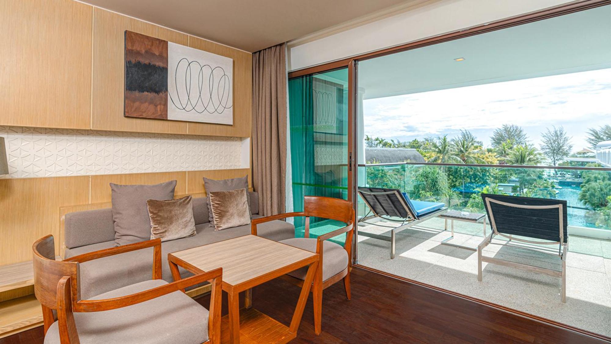 Phuket Graceland Resort And Spa Patong Esterno foto Deluxe Ocean View